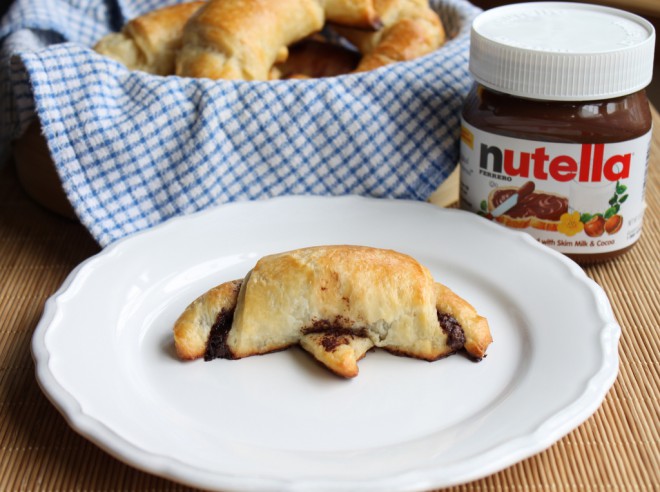 Nutellini rogljički so povsem enostavni za pripravo.