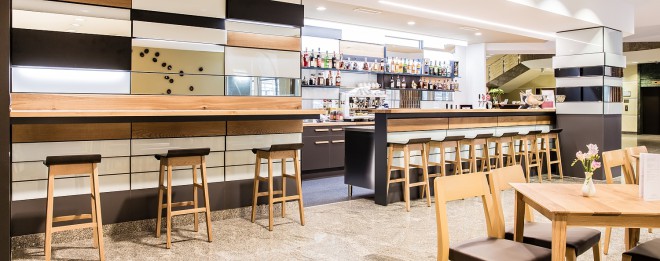Lounge bar