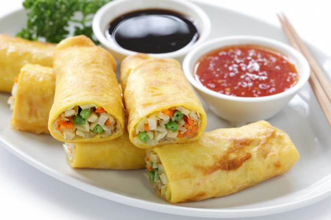 Appropriate for the upcoming season, it's time to familiarize yourself with the recipe for spring rolls.