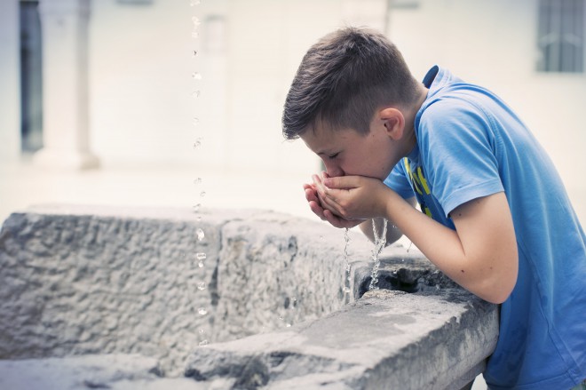 Unsere Hauptstadt ist reich an Trinkwasser.