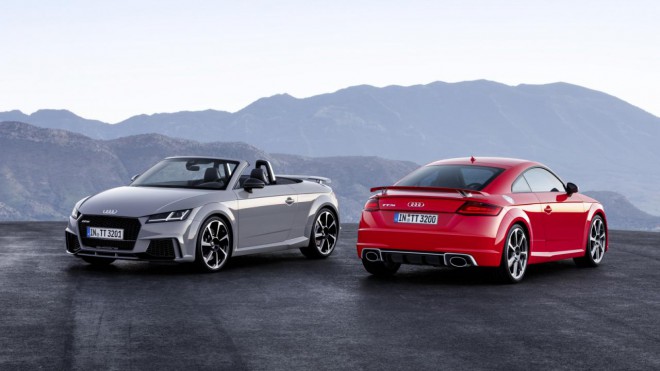 Audi TT RS Coupé in Roadster.