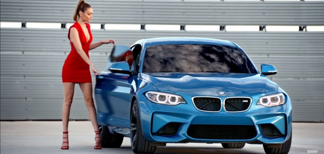 누가 더 섹시할까? BMW M2 아니면 지지 하디드?