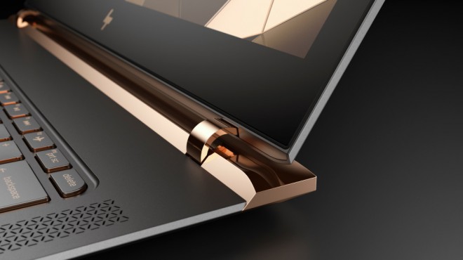 Prenosnik HP Spectre po teži prekaša vso konkurenco.