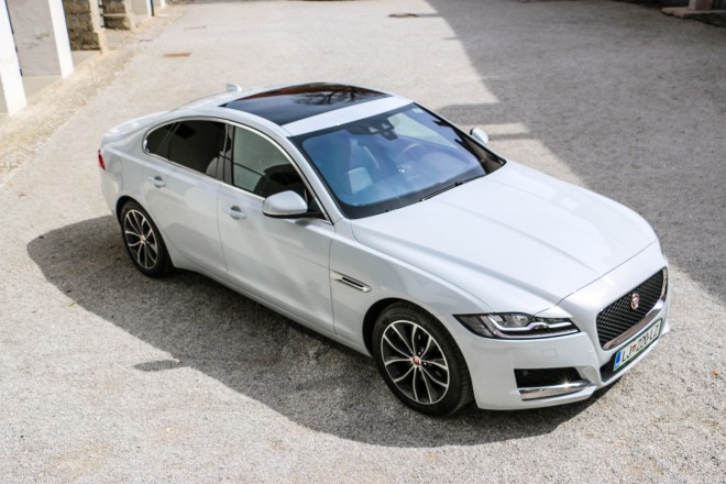 Jaguar XF: karizma se računa