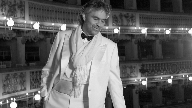 Uveljavljeni italijanski tenorist, Andrea Bocelli bo letos prvič koncertiral pri nas