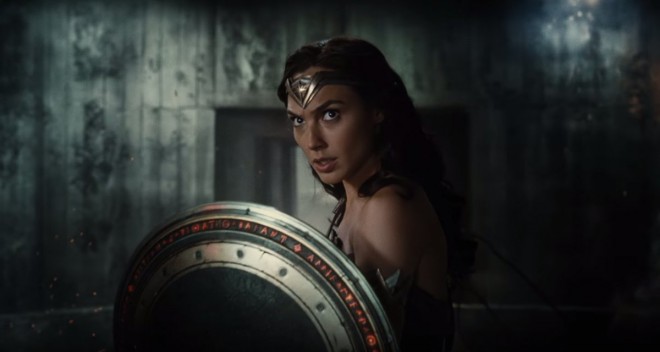 Warner Bros. lyö vetoa Wonder Womanista.
