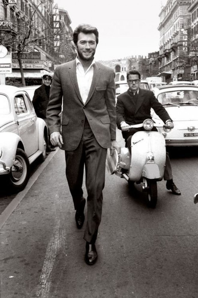Przystojny, utalentowany i dobrze skoordynowany Clint Eastwood...