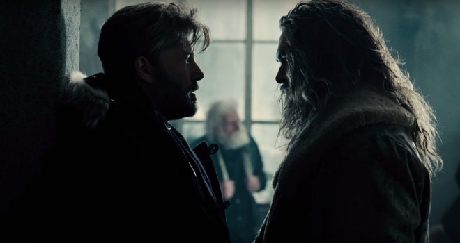 Ben Affleck ja Jason Momoa Bruce Waynena ja Aquamanina Justice Leaguessa.
