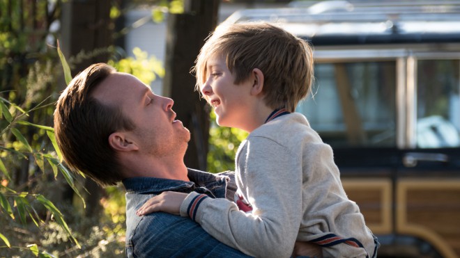 Aaron Paul v filmu Deveto življenje Loiusa Draxa.