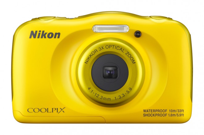 Le Nikon Coolpix W100 est disponible dans des couleurs vives.