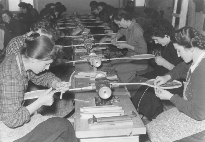 Production of rackets (Photo: Blaž Finžgar)