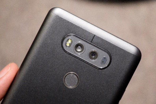 Lo smartphone LG V20 è un'alternativa all'iPhone 6s e al Samsung Galaxy S7.