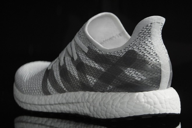 Adidas Futurecraft MFG-sneakers tillverkades utan mänsklig hand.