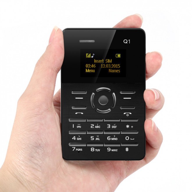 Mobilni telefon AIEK Q1 odvest će vas na prijelaz tisućljeća.