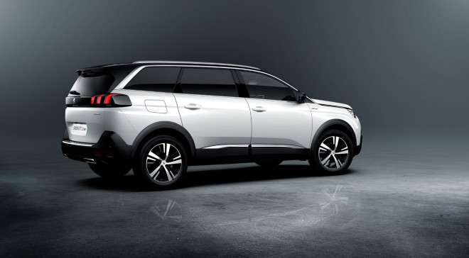 De Peugeot 5008 is overgegaan in crossovers.