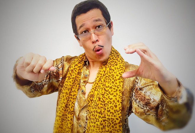 Piko-Taro, autor de la canción Pen Pineapple Apple Pen.