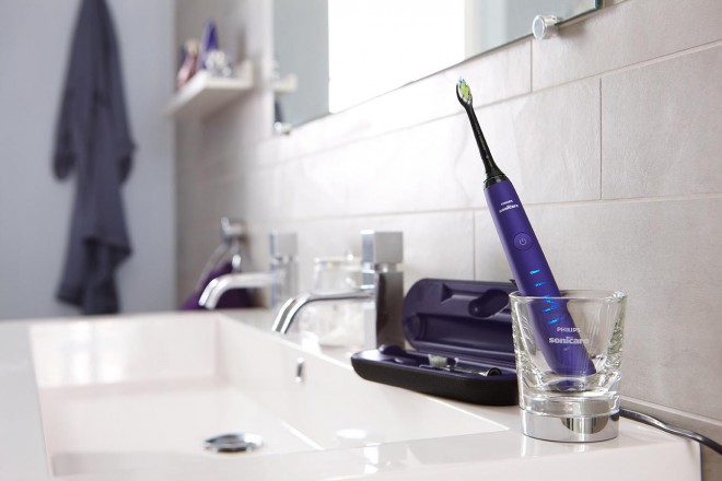 Philips Sonicare DiamondClean – ščetka vseh ščetk