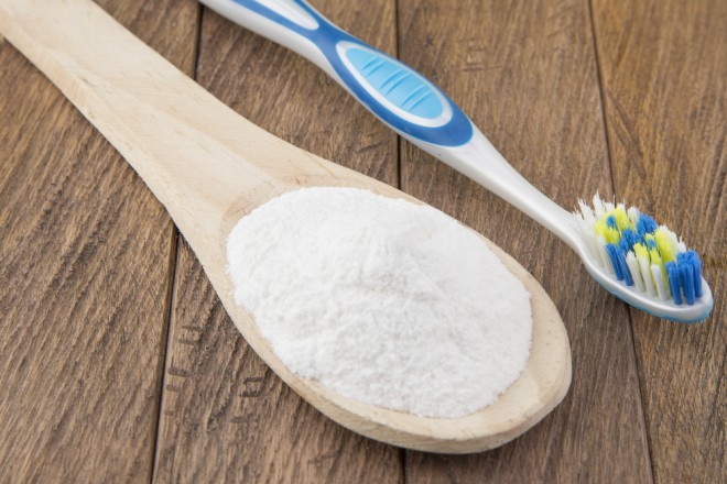 Sodo bikarbono dodajte pasti za zobe (Foto: Shutterstock)