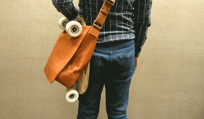 Vreckový skateboard Elos.
