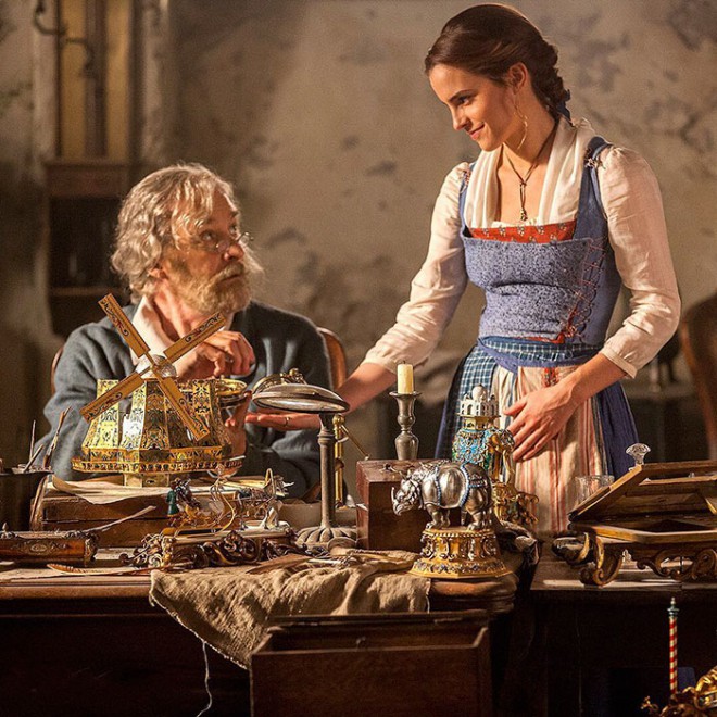 Emma Watson v filmu Lepotica in zver.