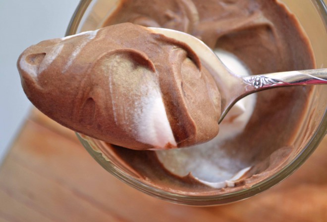 Pripravljeni na kremni Nutellin mousse?