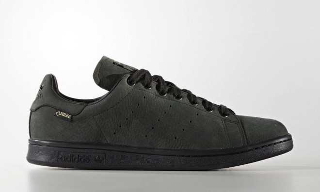 Superge Stan Smith lahko zdaj nosite tudi pozimi.