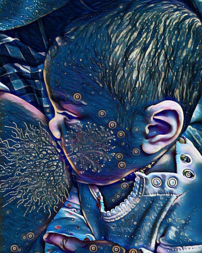 Tovrstne fotografije nastajajo s pomočjo aplikacije PicsArt.