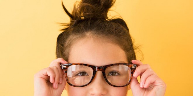In addition to mother's genes, intelligence is also determined by the environment in which we live and our personality traits.