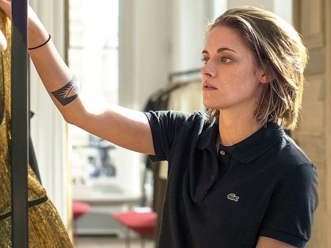 تتواصل كريستين ستيوارت مع الأشباح في فيلم Personal Shopper.