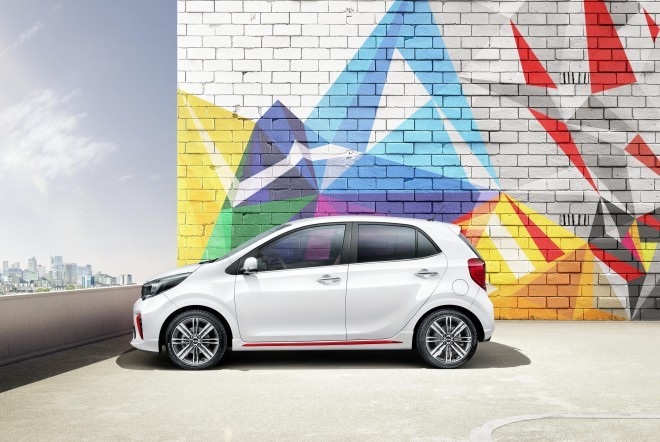 Nova Kia Picanto ohranja kompaktne mere.