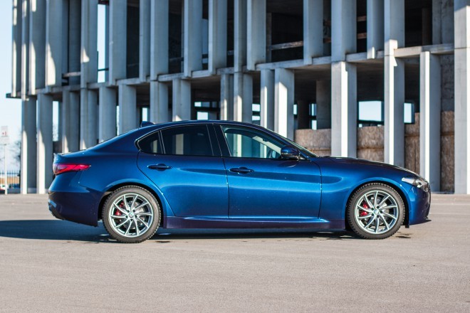 Alfa Romeo Giulia – die Seitensilhouette ist einzigartig. 