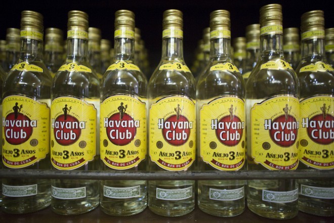 Sloviti kubanski rum.