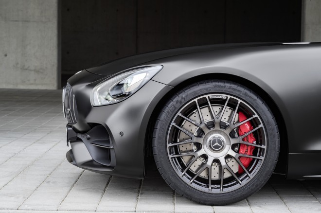 Mercedes-AMG GT C je dobil večja kolesa.
