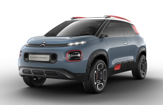 O Citroën C-aircross se jogou atrás do Cactus.