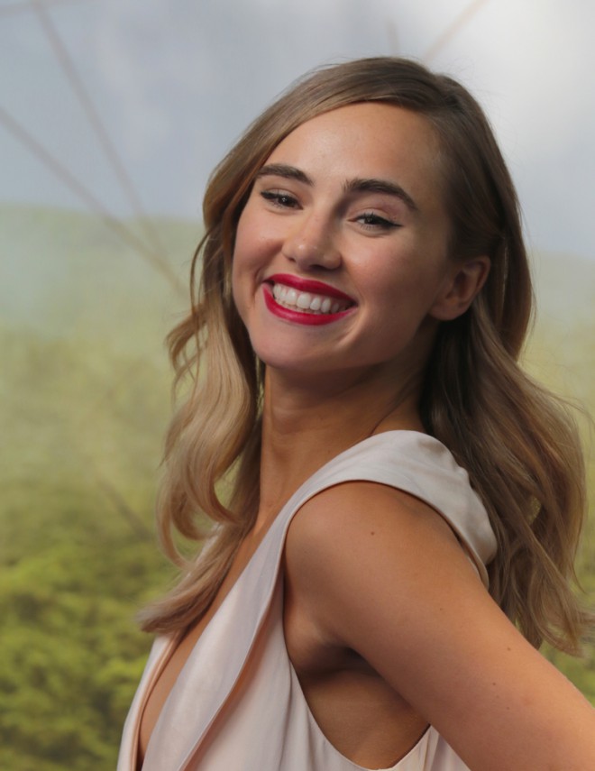 Tudi Suki Waterhouse uporablja Coca-Colo ... a kot tretma za lase. 