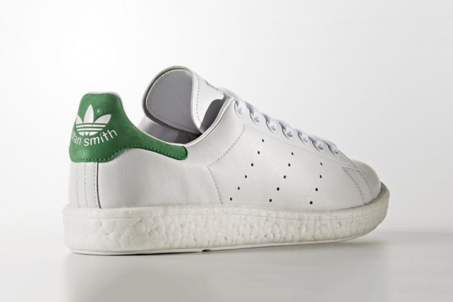 Stan Smith - je decembra 2016 - dobil "boost" tehnologijo in s tem lahkotnejši korak. 