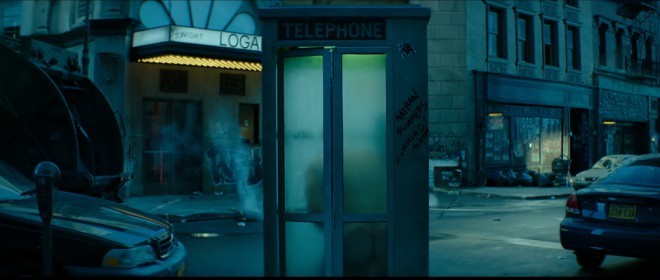 Ryan Reynolds nam tokrat pokaže tudi svojo golo zadnjico.