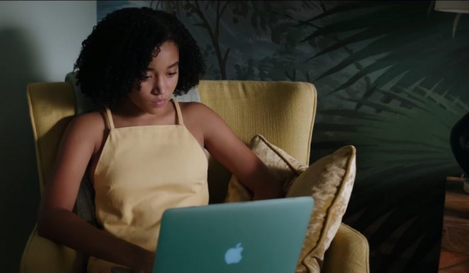 Amandla Stenberg som Maddy Whittier.