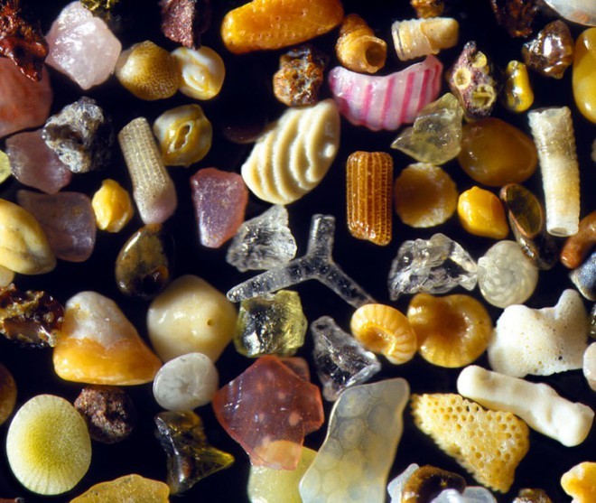 Areia sob o microscópio