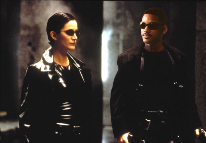 Will Smith in Carrie-Anne Moss.