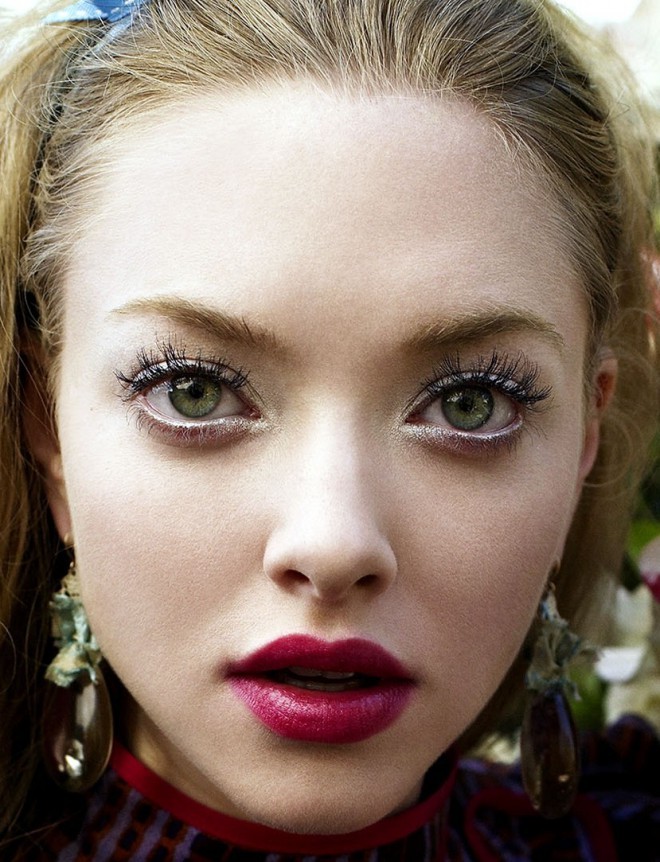 Amanda Seyfried: zgornja ustnica z zaokroženim "philtrumom"