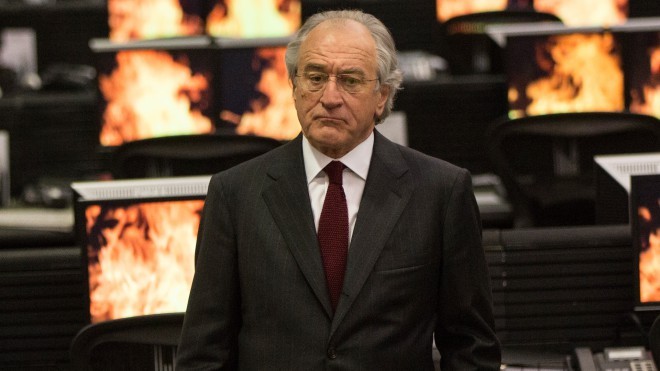 Robert De Niro kot Bernard Madoff.
