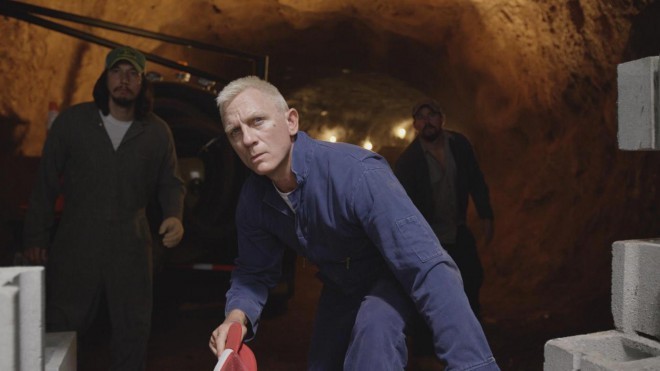 Daniel Craig en la película como Joe Bang