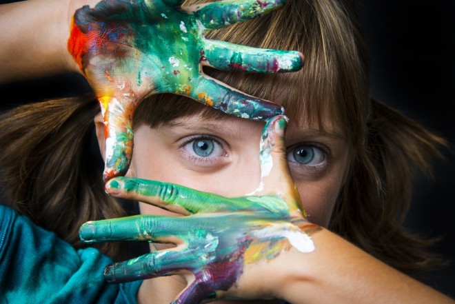 Vous devez laisser vos enfants grandir pour devenir des individus créatifs. 