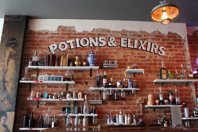 Bar Lockhart serwuje koktajle z Harry'ego Pottera