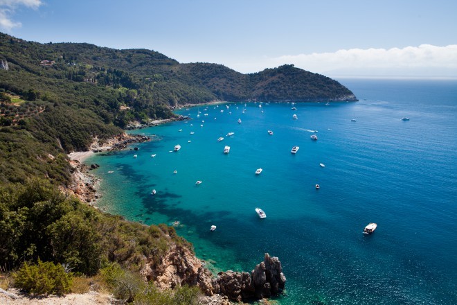 Isola del Giglio beach