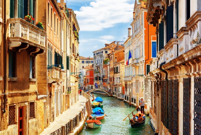 Italija