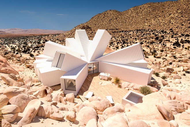 Joshua Tree Container House / delo arhitektov whitakerstudio.co.uk