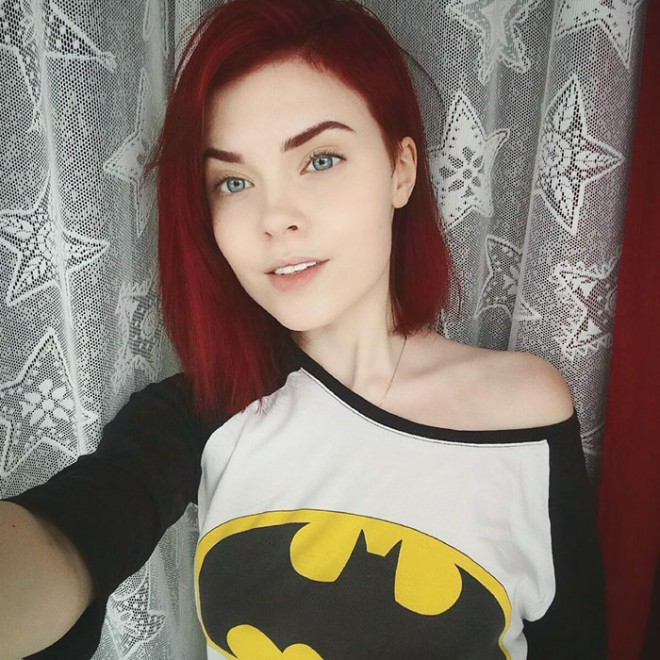 To je ruska umetnica Ilona Bugaeva. 