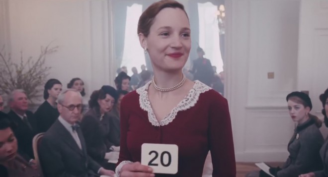 Protagonist se v filmu Phantom Thread (2017) zaplete v razmerje s samovoljno žensko. 